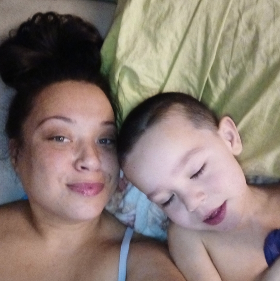 Meet your Posher, Veronica - Picture 2 of 2